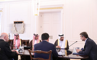 Συνάντηση Μητσοτάκη με Σαουδάραβα