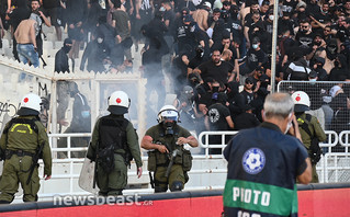 Τελικός κυπέλλου Ελλάδας: Εισβολή οπαδών στο ταρτάν και κυνηγητό με τα ΜΑΤ &#8211; Δείτε φωτογραφίες