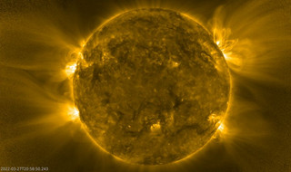 Οι κοντινές θεαματικές φωτογραφίες του Ήλιου που τράβηξε το Solar Orbiter