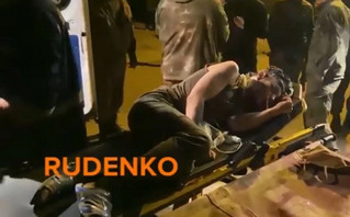 Πόλεμος στην Ουκρανία: Βίντεο από την απομάκρυνση μαχητών από το Azovstal