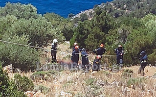 Μηχάνημα έργων έφυγε στο γκρεμό Μηχάνημα έργων έφυγε στο γκρεμό