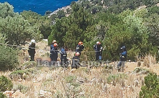 Μηχάνημα έργων έφυγε στο γκρεμό Μηχάνημα έργων έφυγε στο γκρεμό