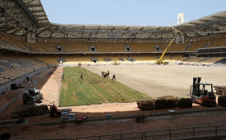 Τοποθετείται ο χλοοτάπητας στην ΟΠΑΠ Arena