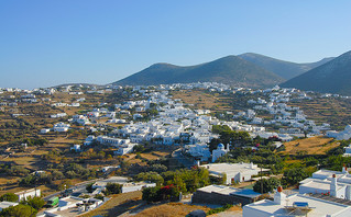 Παναραμική άποψη της Απολλωνίας στη Σίφνο