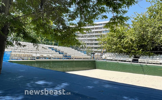 Γήπεδο beach volley στην πλατεία Συντάγματος Εξωτερικός Γήπεδο beach volley στην πλατεία Συντάγματος Εξωτερικός