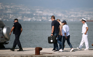 Πτώση ΙΧ στη θάλασσα στη Θεσσαλονίκη Πτώση ΙΧ στη θάλασσα στη Θεσσαλονίκη