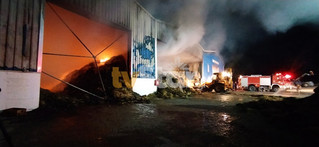 Φωτιά σε αποθήκη με ζωοτροφές στην Αλίαρτο Φωτιά σε αποθήκη με ζωοτροφές στην Αλίαρτο