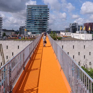 Φεστιβάλ στο Ρότερνταμ - Διάδρομος ενώνει στέγες