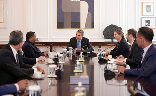 O Κυριάκος Μητσοτάκης συναντήθηκε με τον Γενικό Γραμματέα του Οργανισμού Πετρελαιοπαραγωγών χωρών (OPEC) Mohammad Sanusi Barkindo O Κυριάκος Μητσοτάκης συναντήθηκε με τον Γενικό Γραμματέα του Οργανισμού Πετρελαιοπαραγωγών χωρών (OPEC) Mohammad Sanusi Barkindo