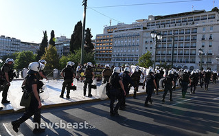 Κινητοποίηση στο Σύνταγμα για τον αναρχικό Γιάννη Μιχαϊλίδη Κινητοποίηση στο Σύνταγμα για τον αναρχικό Γιάννη Μιχαϊλίδη