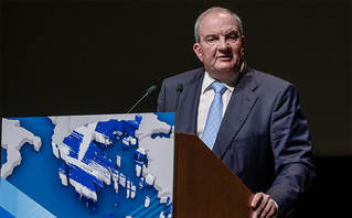 Κώστας Καραμανλής Κώστας Καραμανλής