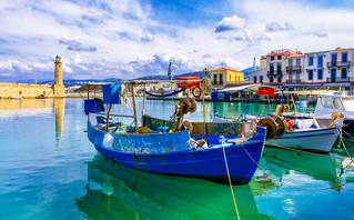 Το γραφικό λιμανάκι στο Ρέθυμνο Το γραφικό λιμανάκι στο Ρέθυμνο