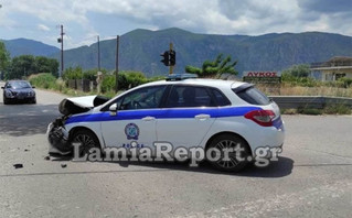 Περιπολικό συγκρούστηκε με αγροτικό στη Λαμία Περιπολικό συγκρούστηκε με αγροτικό στη Λαμία