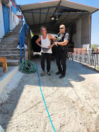 Εκκένωση χωριού Σταυρός στη Λέσβο Εκκένωση χωριού Σταυρός στη Λέσβο