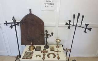 Συνελήφθη ένα άτομο στο σπίτι του οποίου βρέθηκαν εκκλησιαστικές εικόνες βυζαντινής και μεταβυζαντινής περιόδου Συνελήφθη ένα άτομο στο σπίτι του οποίου βρέθηκαν εκκλησιαστικές εικόνες βυζαντινής και μεταβυζαντινής περιόδου