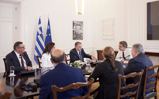 Συνάντηση Μητσοτάκη με το Διοικητικό Συμβούλιο της Παγκόσμιας Διακοινοβουλευτικής Ένωσης Ελληνισμού Συνάντηση Μητσοτάκη με το Διοικητικό Συμβούλιο της Παγκόσμιας Διακοινοβουλευτικής Ένωσης Ελληνισμού