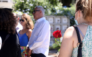 Μνημόσυνο Αλίκης Βουγιουκλάκη Μνημόσυνο Αλίκης Βουγιουκλάκη