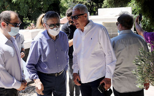 Μνημόσυνο Αλίκης Βουγιουκλάκη Μνημόσυνο Αλίκης Βουγιουκλάκη