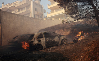 Φωτιά στην Πεντέλη Φωτιά στην Πεντέλη