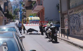 Πτώση γυναίκας από πολυκατοικία