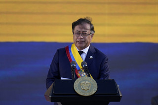Κολομβία: Ο νέος πρόεδρος Γκουστάβο Πέτρο υπόσχεται πως ότι κατάσχεται από τα καρτέλ θα τίθεται στην υπηρεσία του λαού