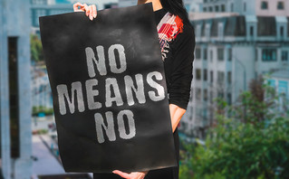 Ισπανία: «Μόνο το ναι σημαίνει ναι» &#8211; Εγκρίθηκε οριστικά η αυστηροποίηση της νομοθεσίας κατά της σεξουαλικής βίας