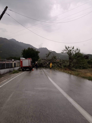 Κακοκαιρία στην Καλαμπάκα Κακοκαιρία στην Καλαμπάκα