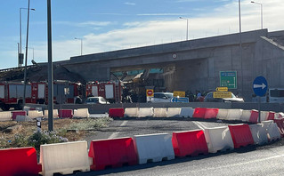 Κατέρρευσε η γέφυρα Καρδατά στα Μέγαρα