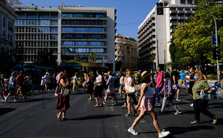 Credit Suisse: Ξεπερνά τα 900 δισ. δολάρια ο πλούτος στην Ελλάδα – Πώς μοιράζεται και ποιο είναι το χρέος του μέσου Έλληνα