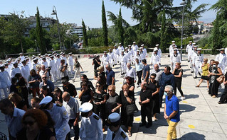 Σε λίγο το τελευταίο “αντίο” στη 19χρονη ναυτική δόκιμο Θάλεια Κορδαμπάλου Σε λίγο το τελευταίο “αντίο” στη 19χρονη ναυτική δόκιμο Θάλεια Κορδαμπάλου