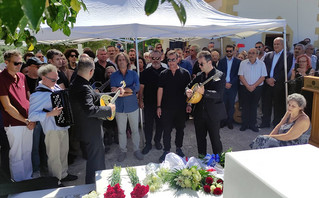 Ένας χρόνος χωρίς το Μίκη Θεοδωράκη Ένας χρόνος χωρίς το Μίκη Θεοδωράκη