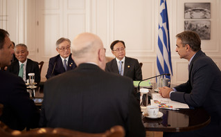 Συνάντηση Μητσοτάκη με Ιάπωνες Συνάντηση Μητσοτάκη με Ιάπωνες