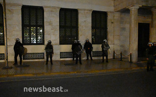 Πορεία στο αστυνομικό τμήμα Ομόνοιας Πορεία στο αστυνομικό τμήμα Ομόνοιας