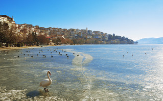 Η λίμνη Ορεστιάδα στην Καστοριά