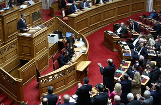 Καταψηφίστηκε από 156 βουλευτές η πρόταση μομφής κατά της κυβέρνησης