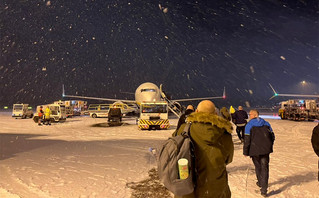 Έκλεισε εξαιτίας του χιονιά το αεροδρόμιο του Μάντσεστερ στη Βρετανία