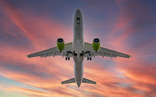 Θα μπορούν κάποια μέρα τα αεροπλάνα να πετούν με καύσιμο που θα παράγουν από τον αέρα;