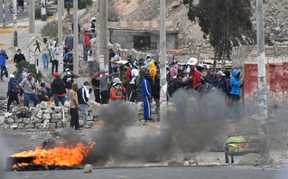 Πολιτική κρίση στο Περού: Στους 46 οι νεκροί &#8211; «Τώρα εμφύλιος πόλεμος» το σύνθημα των διαδηλωτών