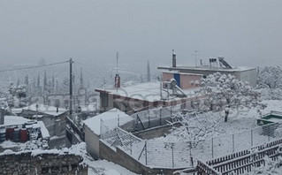 Πολύ χιόνι στην Αθηνών - Λαμίας μέχρι την Αρκίτσα