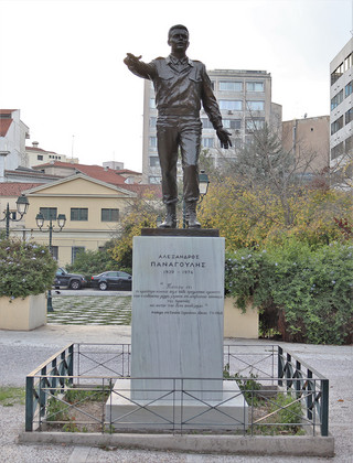 Πρόγραμμα αποκατάστασης των υπαίθριων γλυπτών στο κέντρο και τις γειτονιές της πόλης Πρόγραμμα αποκατάστασης των υπαίθριων γλυπτών στο κέντρο και τις γειτονιές της πόλης