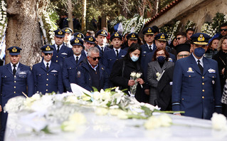 Θρήνος στην κηδεία του Μάριου – Μιχαήλ Τουρούτσικα Θρήνος στην κηδεία του Μάριου – Μιχαήλ Τουρούτσικα