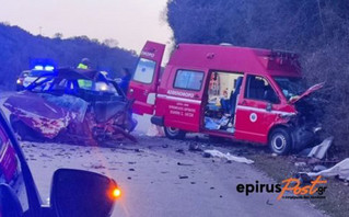 Τραγωδία στα Ιωάννινα: Δύο νεκροί σε τροχαίο ασθενοφόρου με αυτοκίνητο &#8211; Οι πρώτες εικόνες