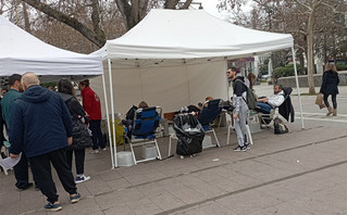 Oυρές στην εθελοντική αιμοδοσία της Κεντρικής Πλατείας στη Λάρισα