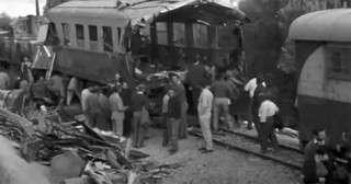 Φωτογραφία από το σιδηροδρομικό δυστύχημα στο Δερβένι Κορινθίας το 1968