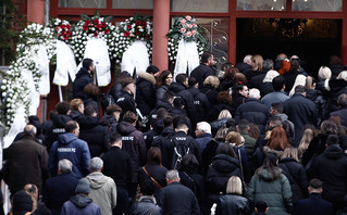 Κηδεία της Αθηνάς Κατσάρα μετά το δυστύχημα στα Τέμπη