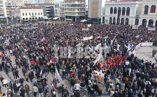 Στους δρόμους η Πάτρα για τα Τέμπη