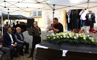 Κηδεία της Μυρσίνης Ζορμπά Κηδεία της Μυρσίνης Ζορμπά