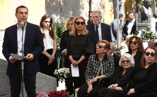 Κηδεία της Μυρσίνης Ζορμπά Κηδεία της Μυρσίνης Ζορμπά
