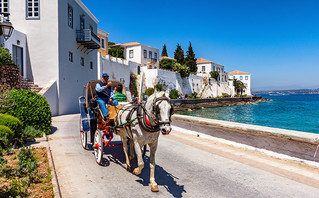 Σπέτσες Σπέτσες