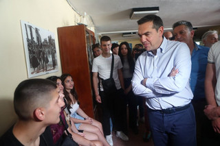 Αλέξης Τσίπρας: Είμαστε όρθιοι και αποφασισμένοι όσο ποτέ να δώσουμε τη μάχη μέχρι το τελευταίο δευτερόλεπτο